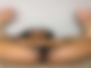 pleasureswitriri's Live Sex Cam Show