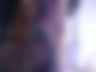 Live cam show with Thayra - MILF on xDating
