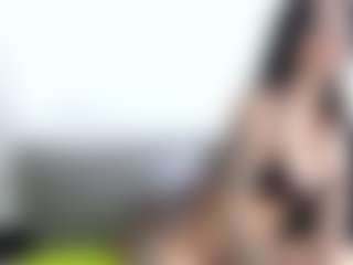 Thayra's Live Sex Cam Show