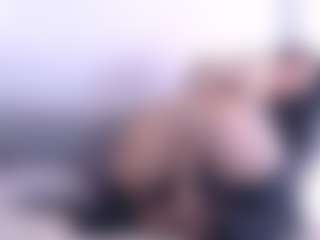 Thayra's Live Sex Cam Show