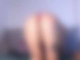 Thayra's Live Sex Cam Show