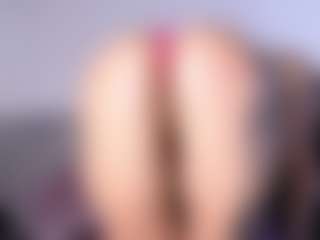 Thayra's Live Sex Cam Show