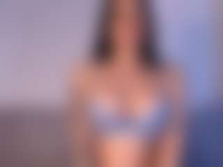 Live cam show with Thayra - Spank Big Tits on friskycurves.com