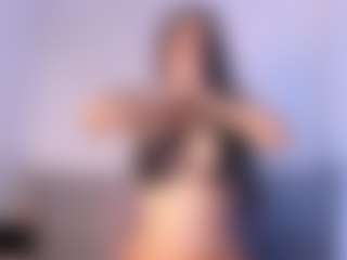 Thayra's Live Sex Cam Show