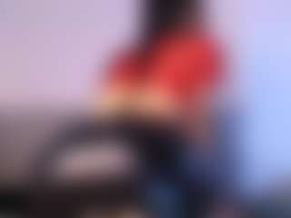 Thayra's Live Sex Cam Show