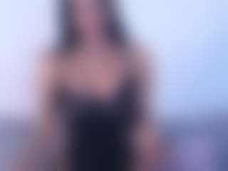 Live cam show with Thayra - Public Mature on Camsoda