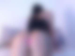 Live cam show with Thayra - Cosplay MILF on Camsoda