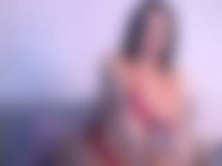 Live cam show with Thayra - Latina MILF on SquirtSoMuch | colombia