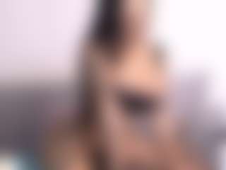 Thayra's Live Sex Cam Show