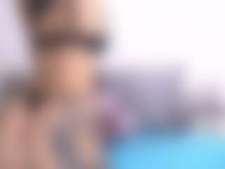 Thayra's Live Sex Cam Show
