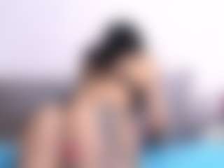 Thayra's Live Sex Cam Show