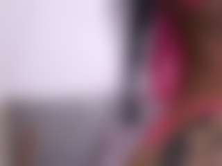 Thayra's Live Sex Cam Show