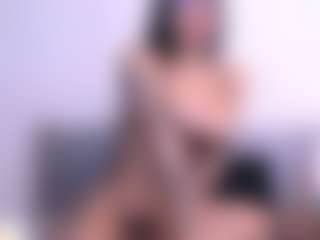 Thayra's Live Sex Cam Show