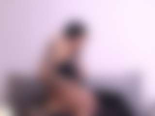 Thayra's Live Sex Cam Show