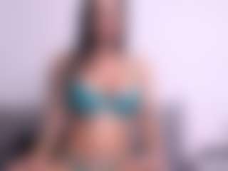 Thayra's Live Sex Cam Show