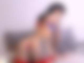 Live cam show with Thayra - Role Play MILF on live18s.com