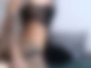 Live cam show with Thayra - Athletic on https://playwithruby.com