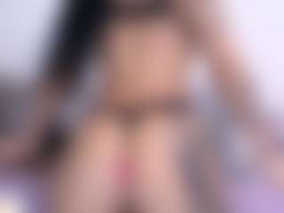 Thayra's Live Sex Cam Show