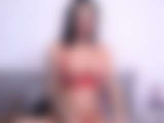 Thayra's Live Sex Cam Show
