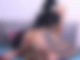 Thayra's Live Sex Cam Show