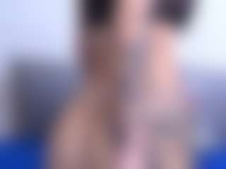 Thayra's Live Sex Cam Show