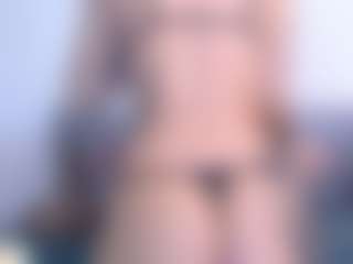 Live cam show with Thayra - Fit on Camming Site