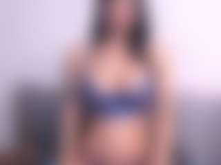 Thayra's Live Sex Cam Show