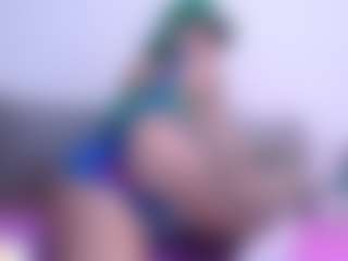 Live-camshow met ThayraSmith - Athletic Middle Aged op Camsoda