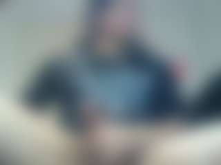 kiltro27's Live Sex Cam Show