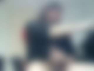 kiltro27's Live Sex Cam Show