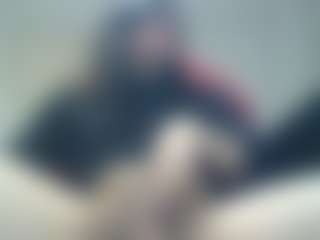 kiltro27's Live Sex Cam Show