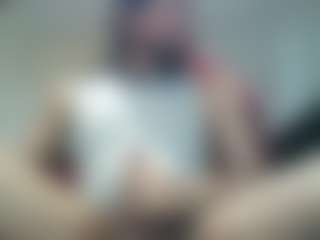 kiltro27's Live Sex Cam Show
