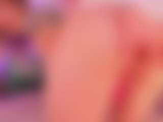 Live cam show with Tammara uwu - Interactivetoy Teen (18+) on Camsoda
