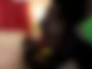 ASHLEYMADISONNのライブセックスチャットショー