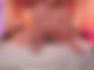 Spettacolo in cam dal vivo con Rubyhot277 - Tittyfuck su Camsoda