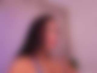 Live cam show with EmilyBell - Indian on madthumbs