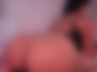 EmilyBell's Live Sex Cam Show