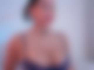 EmilyBell's Live Sex Cam Show