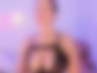 Live cam show with Lilii Moon - Riding on Fling VIP Chat