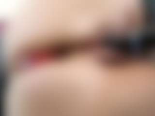 Live cam show with Iwazsoaking - Belly on Strip Flash - Live Sex Shows