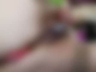 Live cam show with Iwazsoaking - Belly on Camsoda