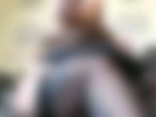 Iwazsoaking's Live Sex Cam Show