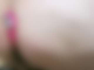 Live cam show with Iwazsoaking - Smoking on TeamSkeetLive