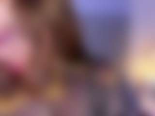 naughty-flower MILF webcam performer live streaming