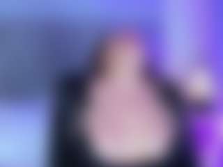 naughty-flower MILF webcam performer live streaming