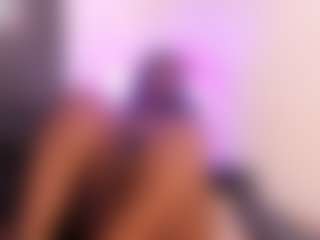 Live cam show with emiilyrosee - Ebony on Camsoda | colombia