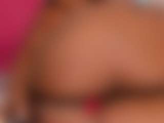 Live cam show with emiilyrosee - Black BBW on livesuperchat.net