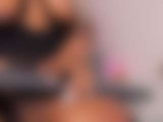 Live cam show with emiilyrosee - Twerk on SinfulBabes