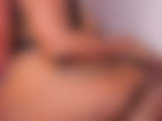 Live cam show with emiilyrosee - Red Hair Lush on luckytryst.com