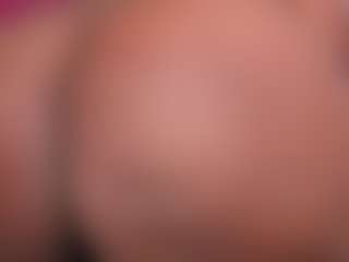emiilyrosee's Live Sex Cam Show